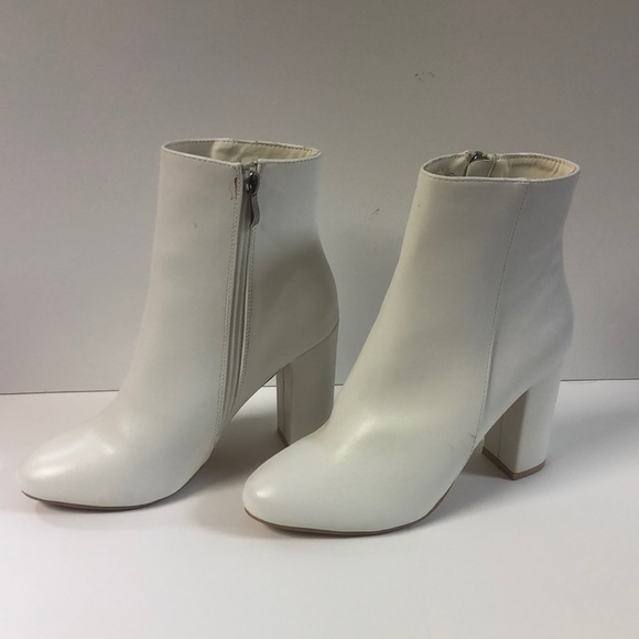 PrettyLittleThing Shoes - Pretty little things white heeled booties. See description for size.